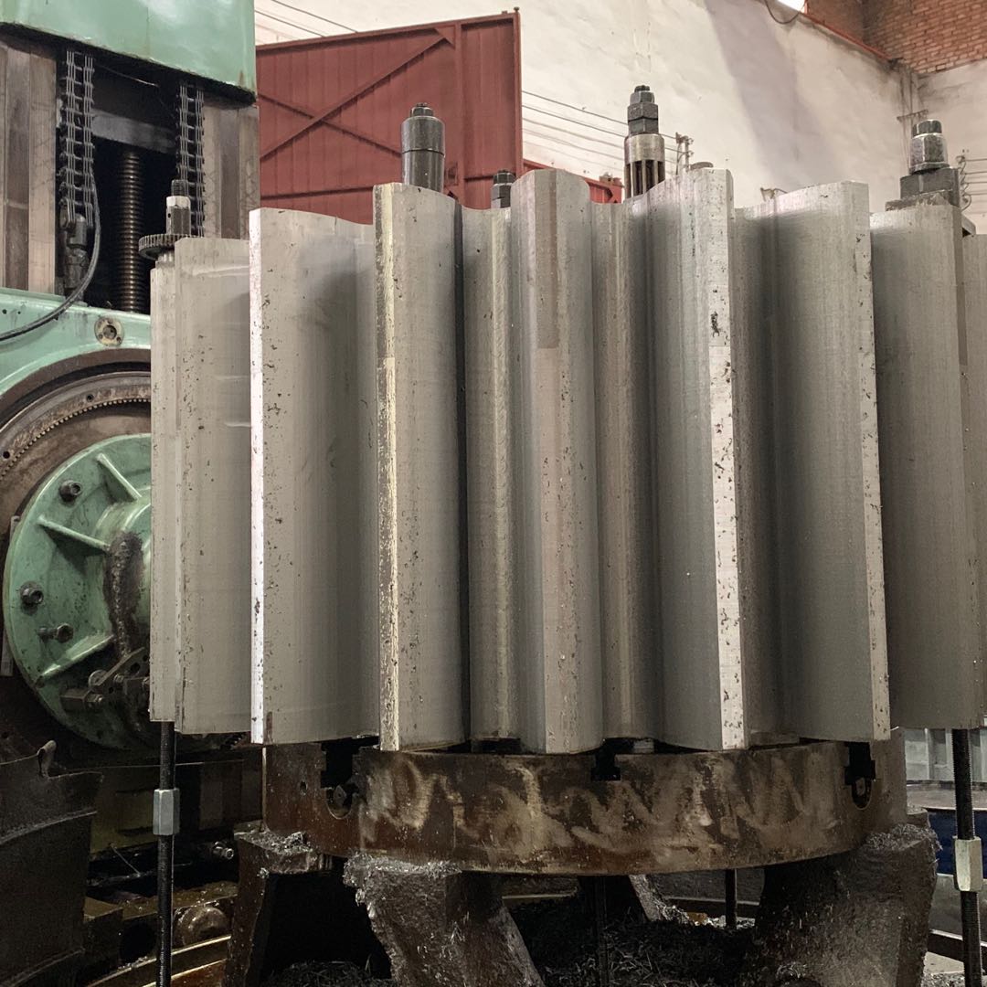 pinion (10).jpg pinion (10).jpg